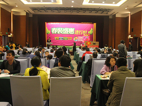 3月22日,安然居“春風(fēng)行動(dòng),家裝盛惠”溫暖開鑼